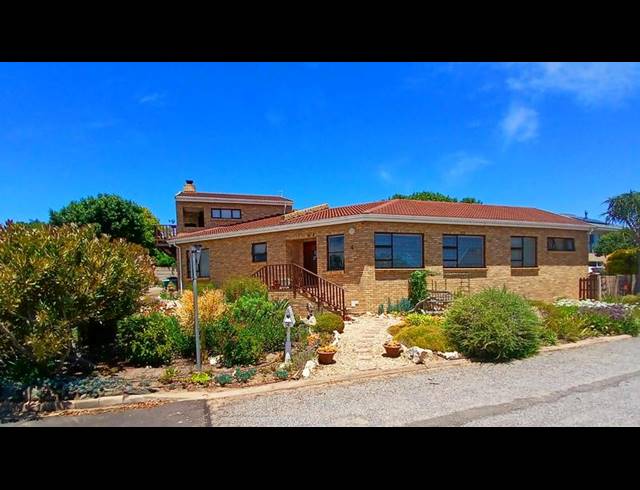 3 BEDROOM HOUSE FOR SALE IN STILBAAI-WES